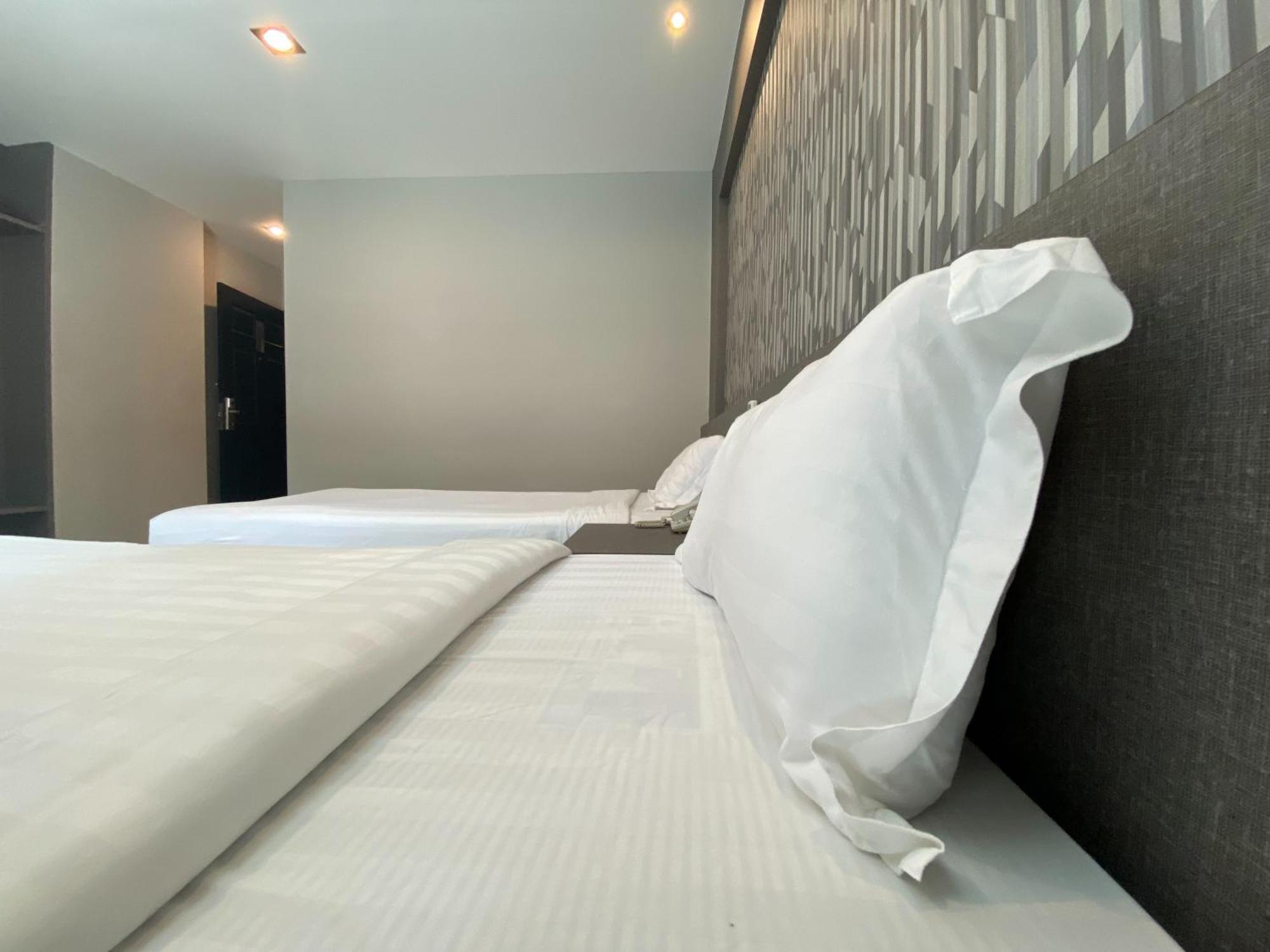 C Hotel Bangna Bangkok Exterior photo